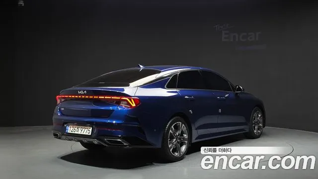 Kia K5 — Фото автомобиля 2
