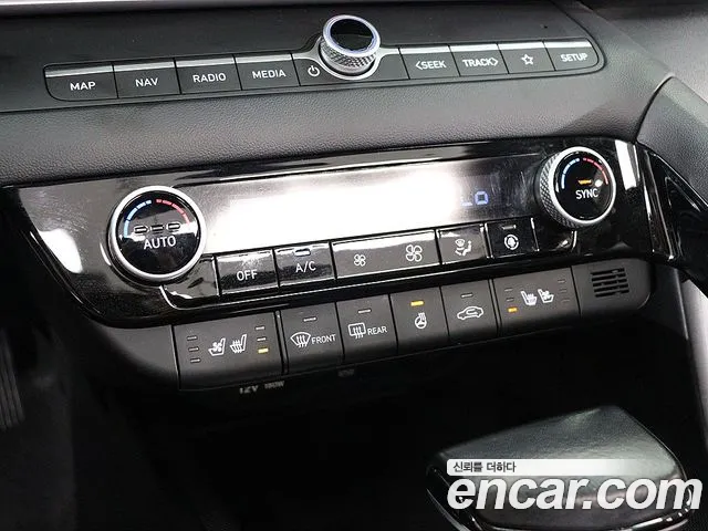 Hyundai AVANTE Новый Avante (CN7) — Фото автомобиля 9