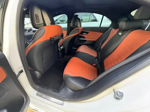 Mercedes-Benz C-Class — Фото автомобиля 8