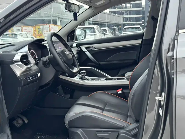 Geely Binyue — Фото автомобиля 8