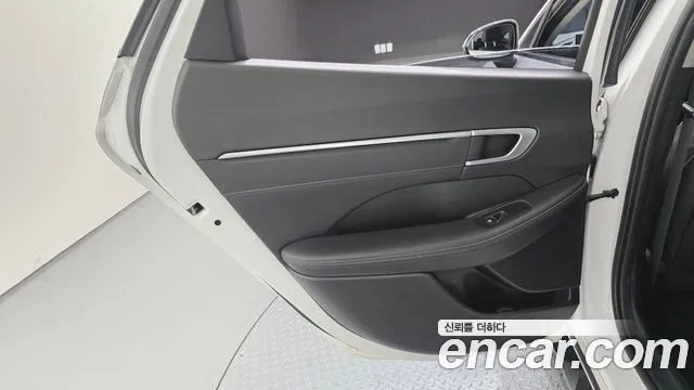 Hyundai Sonata — Фото автомобиля 14