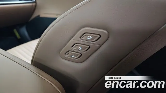 Hyundai Grandeur GN7 — Фото автомобиля 29