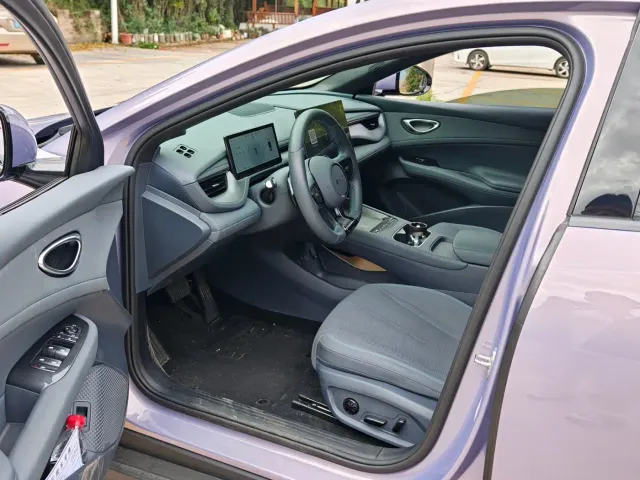 BYD Seal 06 GT — Фото автомобиля 9