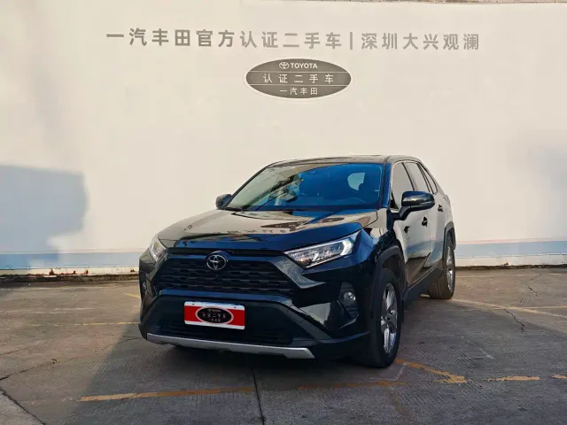 Фотография автомобиля — Toyota RAV4