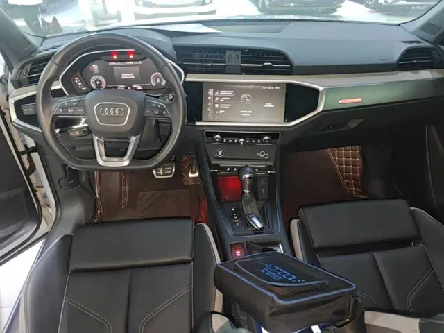 Audi Q3 — Фото автомобиля 9