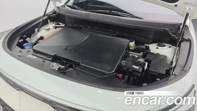Kia Niro — Фото автомобиля 9