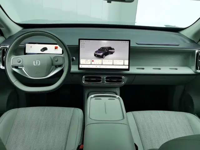 Leapmotor B10 — Фото автомобиля 12
