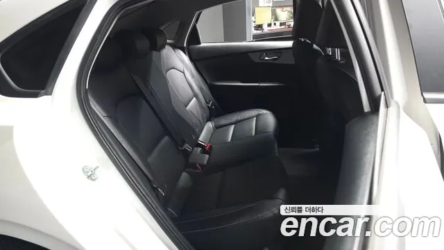 Kia K3 — Фото автомобиля 18