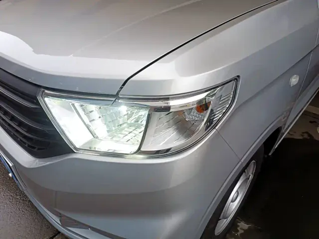 Wuling Hongguang V — Фото автомобиля 17