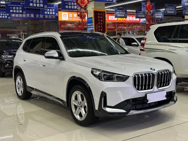BMW X1 — Фото автомобиля 3