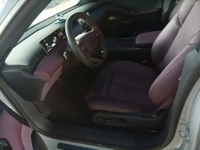 Nio ET5 Touring — Фото автомобиля 14