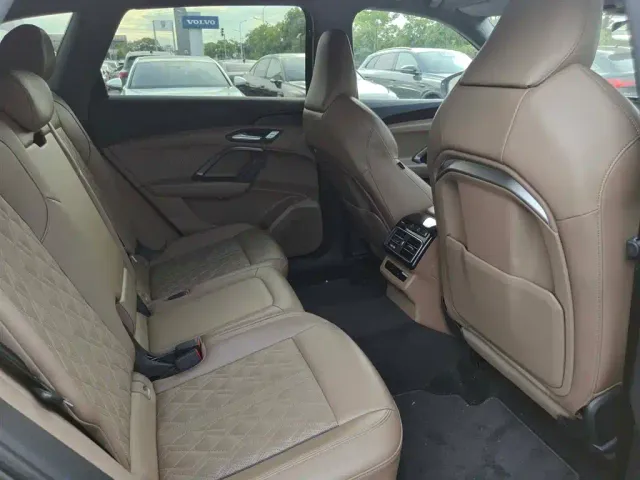 Audi Q5L — Фото автомобиля 13