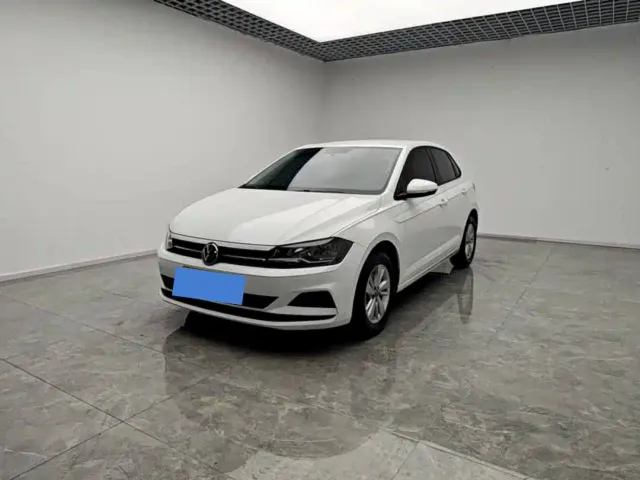 Фотография автомобиля — Volkswagen Polo