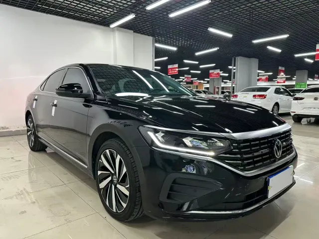 Volkswagen Passat — Фото автомобиля 3