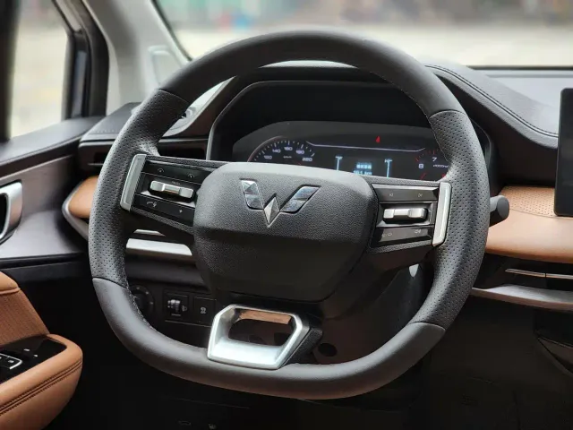 Wuling Jiachen — Фото автомобиля 15