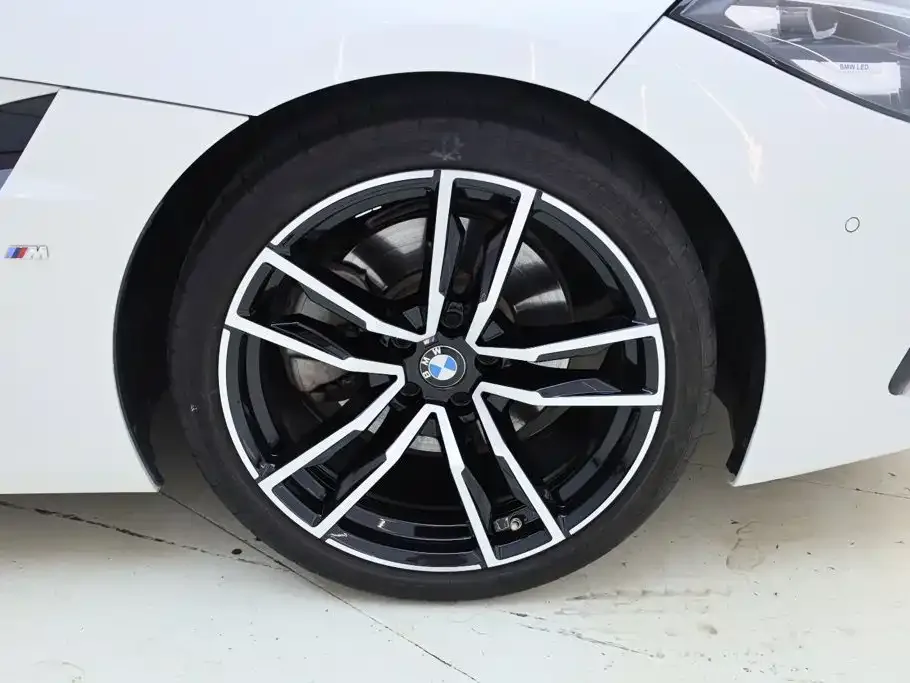 BMW BMW Z4 2023 sDrive 25i M Sport Package — Фото автомобиля 12