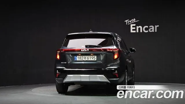 Kia Seltos New — Фото автомобиля 4