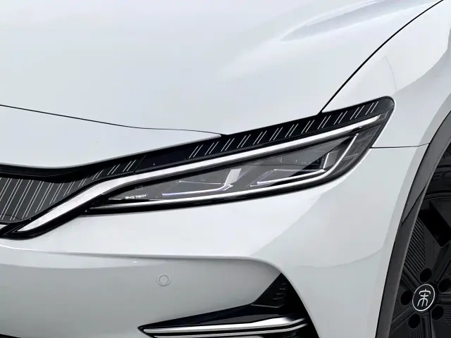 BYD Song L EV — Фото автомобиля 7