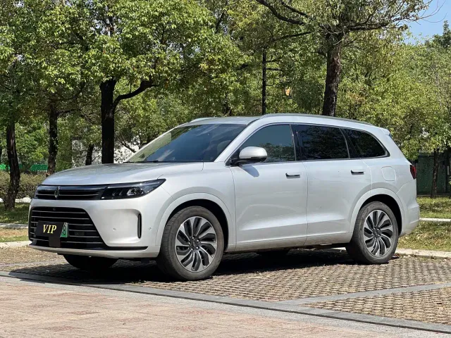 Aito M7 — Фото автомобиля 2