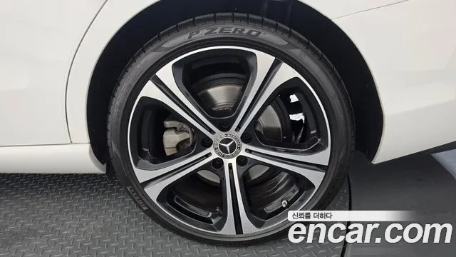 Mercedes-Benz C-Class — Фото автомобиля 19