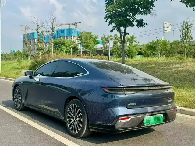 Geely Galaxy Xingyao 8 — Фото автомобиля 9