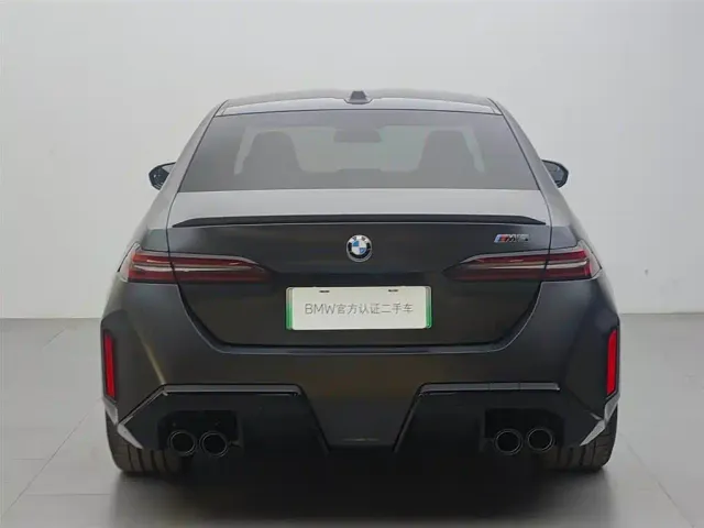 BMW M5 — Фото автомобиля 5