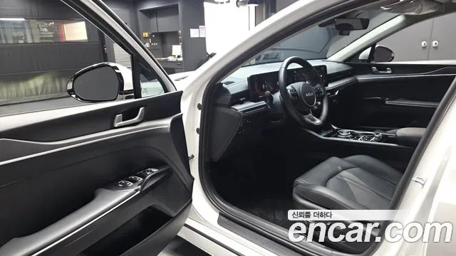 Kia K5 Новый K5 3 поколение 2.0 LPi(Для проката) — Фото автомобиля 10