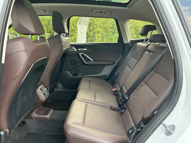 BMW X1 — Фото автомобиля 12