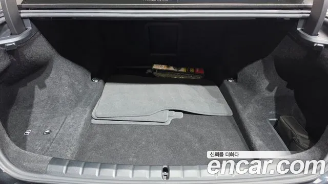 BMW 7 Series G70 — Фото автомобиля 26