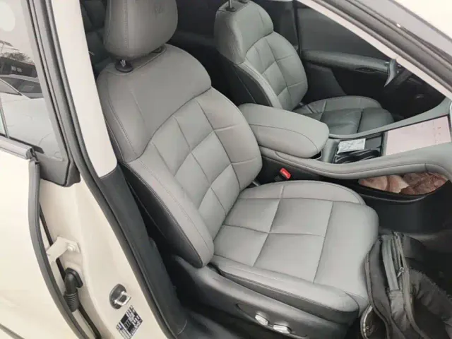 IM Motors LS6 — Фото автомобиля 24