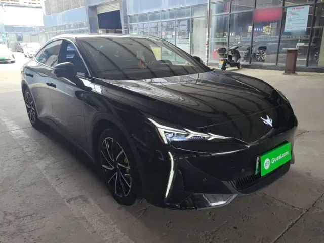 Arcfox Alpha S5 — Фото автомобиля 3
