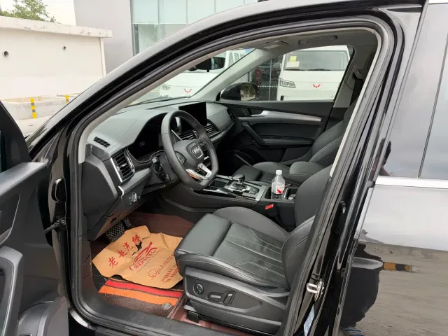 Audi Q5L — Фото автомобиля 4