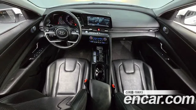 Hyundai Avante CN7 — Фото автомобиля 7