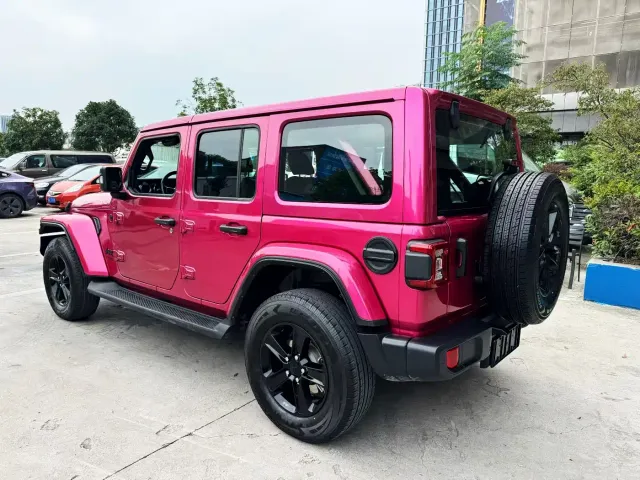 Jeep Wrangler — Фото автомобиля 6