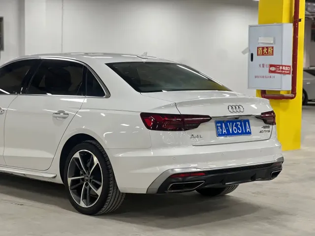 Audi A4L — Фото автомобиля 13