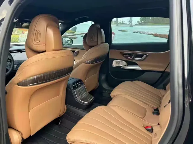 Mercedes-Benz E-Class — Фото автомобиля 6