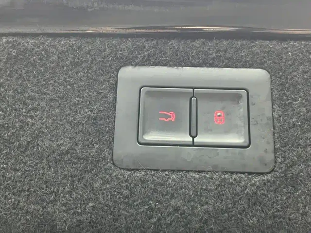 BYD Han 2022 DM-i 121KM Premium Edition — Фото автомобиля 12