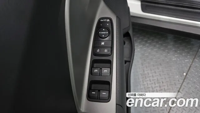 Kia Niro — Фото автомобиля 12