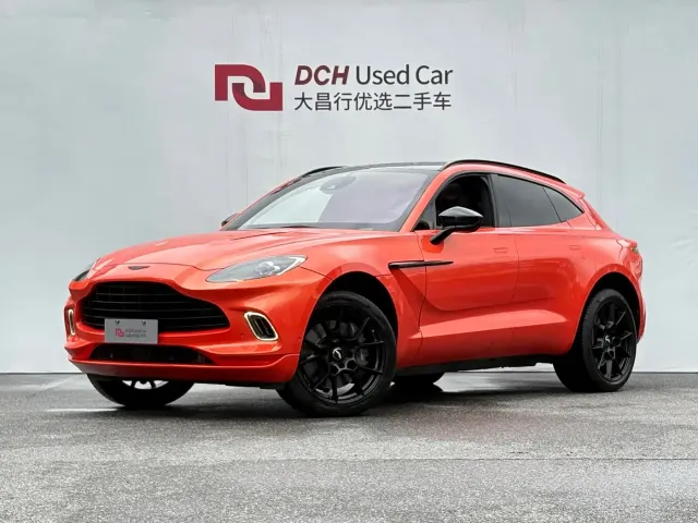 Фотография автомобиля — Aston Martin DBX
