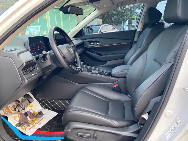 Honda Accord — Фото автомобиля 8