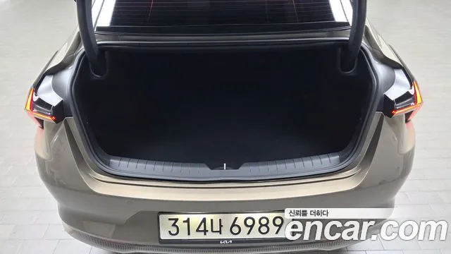 Kia K8 (New) Hybrid — Фото автомобиля 23