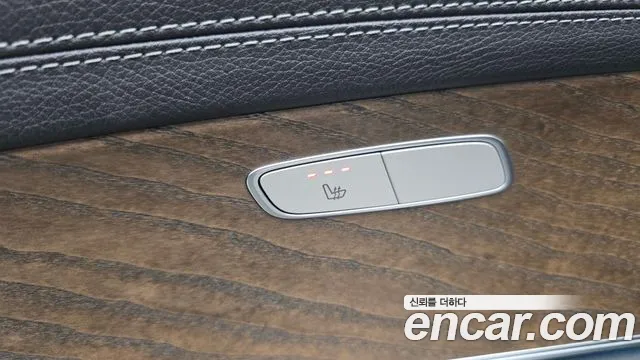 Mercedes-Benz E-Class — Фото автомобиля 24