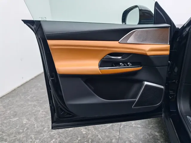 Xpeng G9 — Фото автомобиля 19