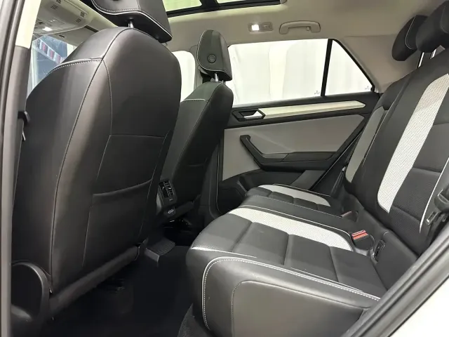 Volkswagen Volkswagen T-ROC 2023 280TSI DSG 2WD Time Edition — Фото автомобиля 8