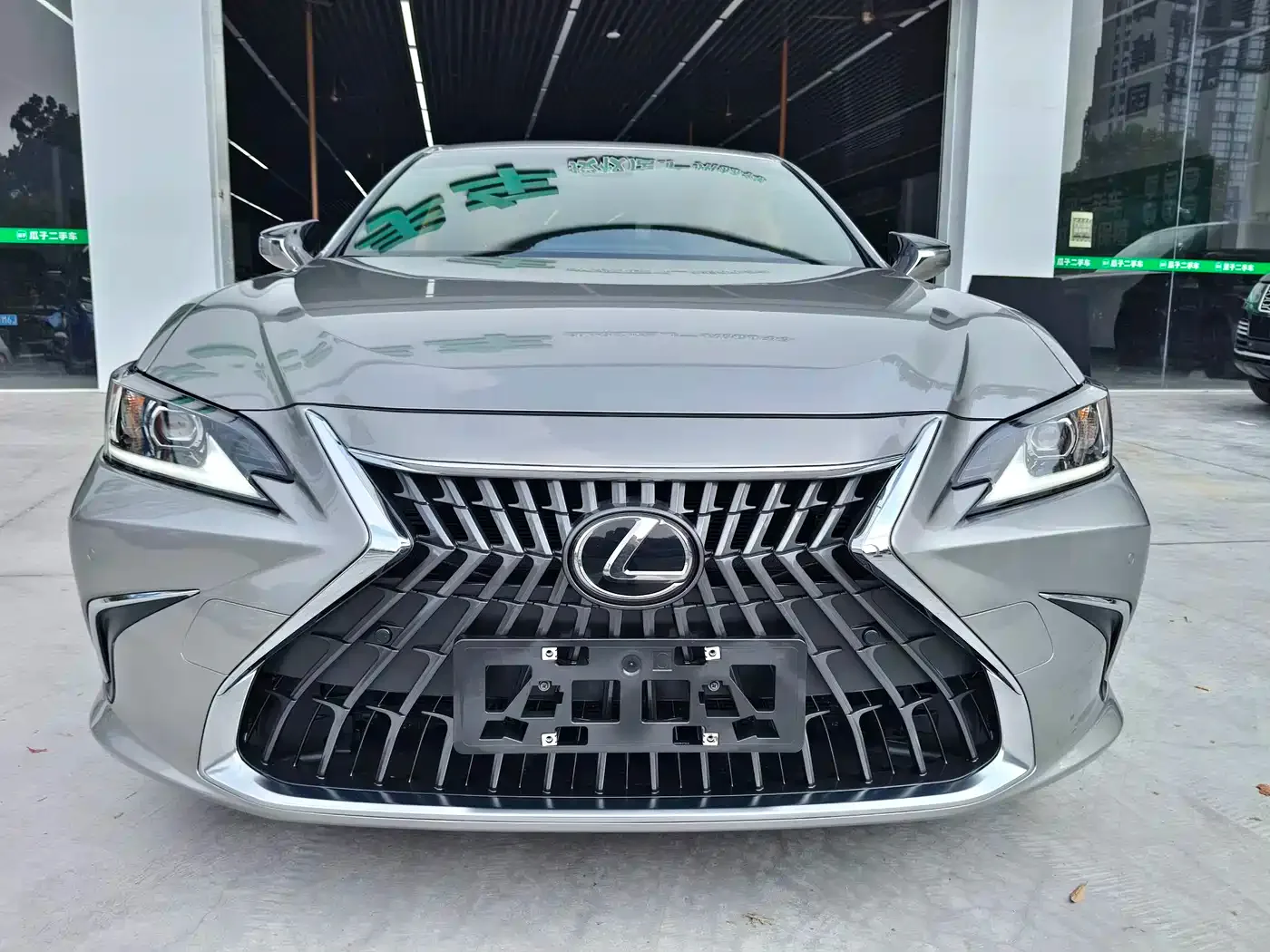 Lexus Lexus ES 2022 200 Excellence Edition — Фото автомобиля 2