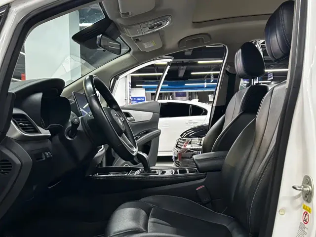 BYD Song MAX — Фото автомобиля 4