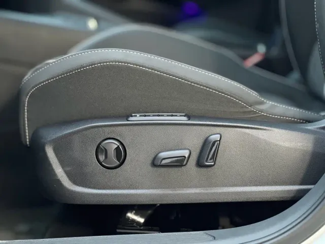 Volkswagen Golf — Фото автомобиля 15