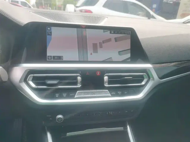 BMW 3 Series — Фото автомобиля 12