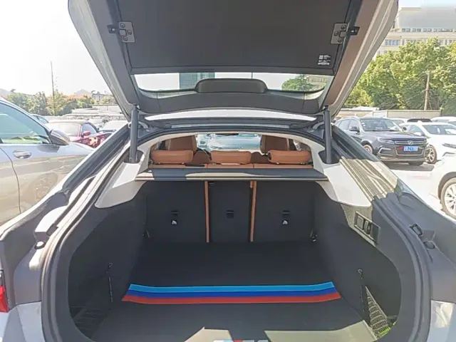BMW 4 Series — Фото автомобиля 18