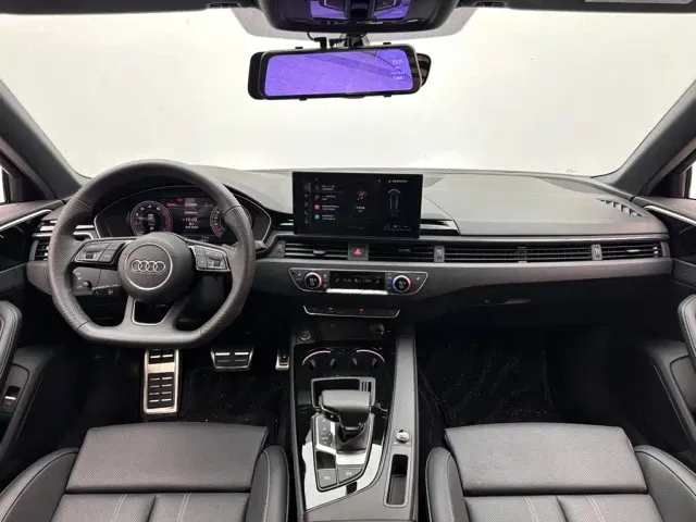 Audi A4L — Фото автомобиля 10